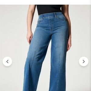 Seamed Front Wide Leg Jean